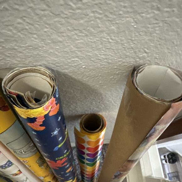 Lot Of Vintage Rolls Of Wrapping Paper 13 Count - Picture 7 of 7